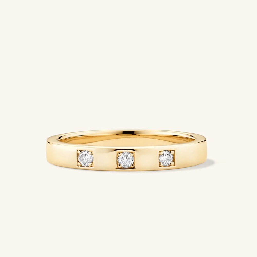 Diamonds band size 8